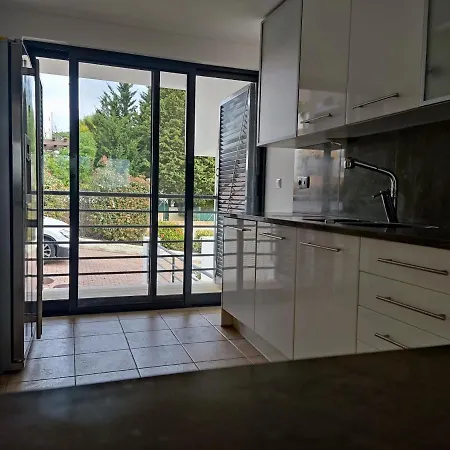 Ocean View Residences 3 Bedroom Villa's Sea View וילה אלבופיירה
