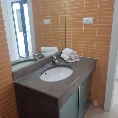 Ocean View Residences 3 Bedroom Villa's Sea View וילה אלבופיירה