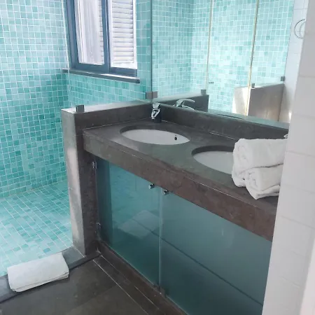 וילה Ocean View Residences 3 Bedroom Villa's Sea View אלבופיירה
