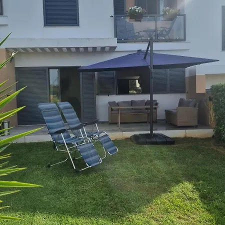Ocean View Residences 3 Bedroom Villa's Sea View וילה
